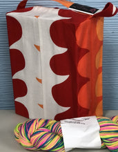 Load image into Gallery viewer, Medium Boxy